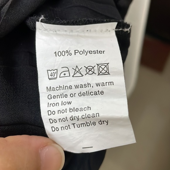 Guntas Madan beautiful sheer top - Picture 7 of 9